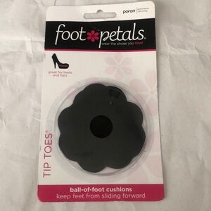Foot petals shoe cushions